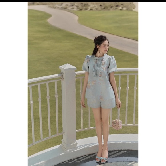 Set clothes - Picture 1 of 4